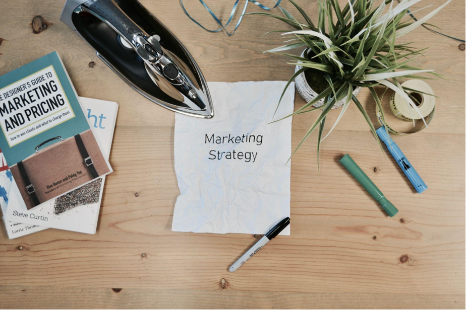 Email Marketing vs. SMS Marketing: Choosing the Right Strategy for Your Business